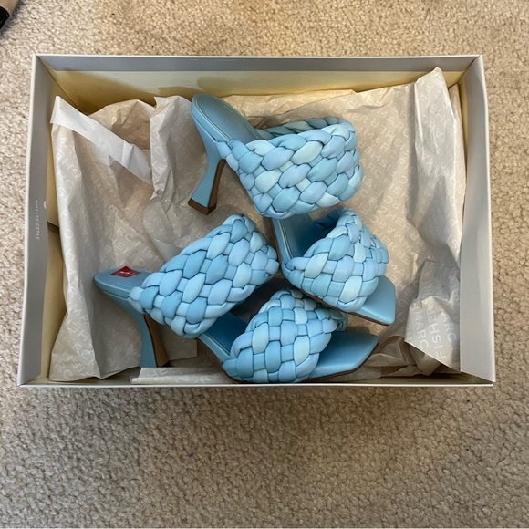 Marc Fisher Women's Toree Square Toed Heeled Sandal size 5​ - Picture 4 of 11